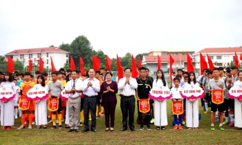 Khai mạc Giải bóng đá U13 và U15 tỉnh