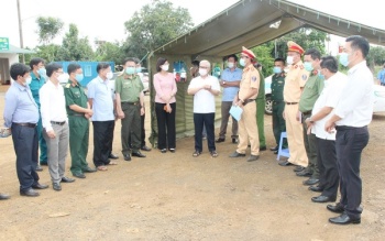 Phải đảm bảo giãn cách xã hội tại các chốt kiểm soát giao thông và phòng, chống dịch Covid-19