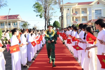 Phú Riềng: 151 thanh niên lên đường nhập ngũ