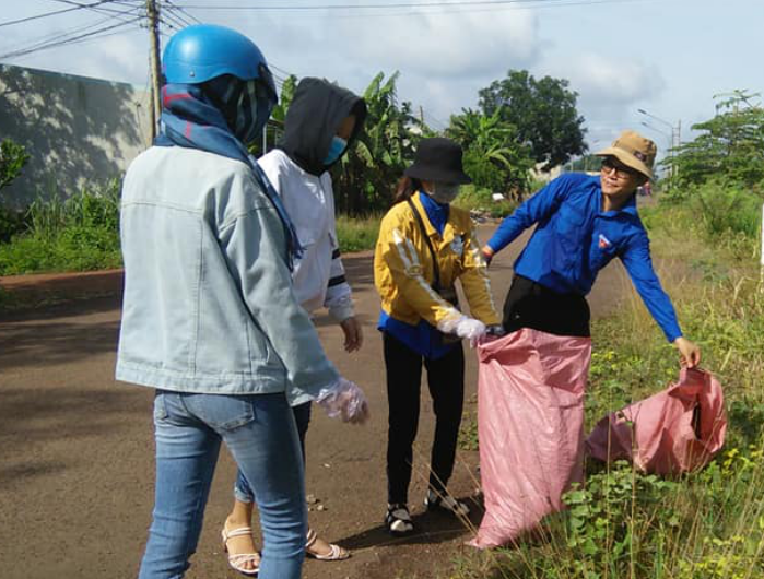 dong phu thu gom rac thai