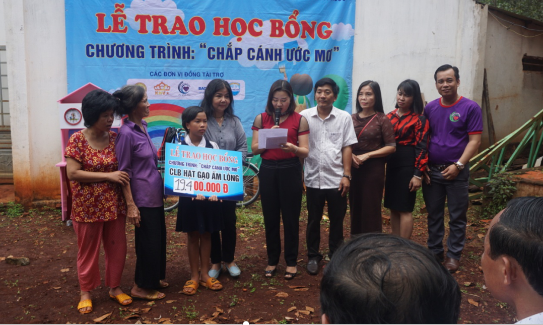 hoc bong chap canh uoc mo